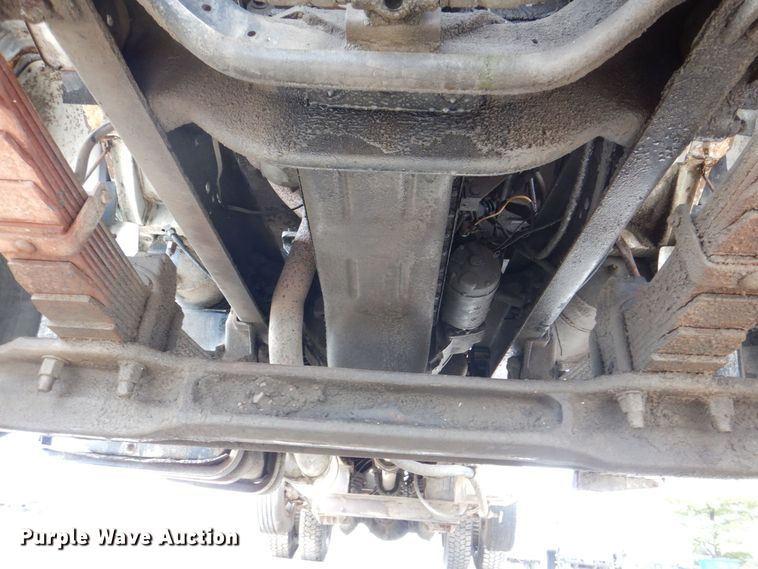 image for item MJ9842 1996 Ford L8000  hook lift truck