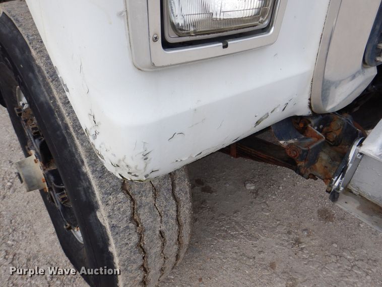 image for item MJ9842 1996 Ford L8000  hook lift truck