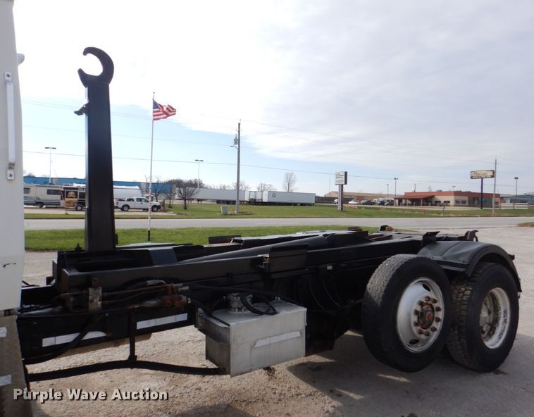 image for item MJ9842 1996 Ford L8000  hook lift truck