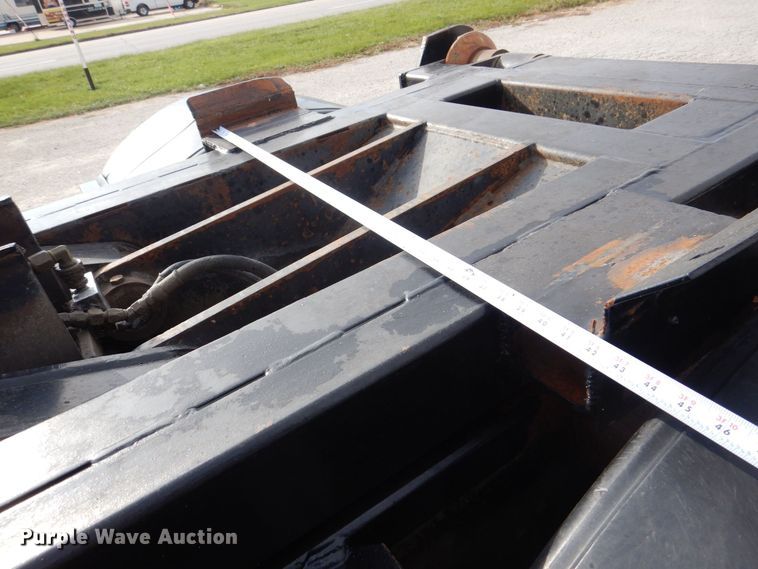 image for item MJ9842 1996 Ford L8000  hook lift truck