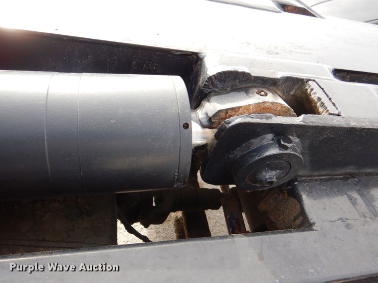 image for item MJ9842 1996 Ford L8000  hook lift truck