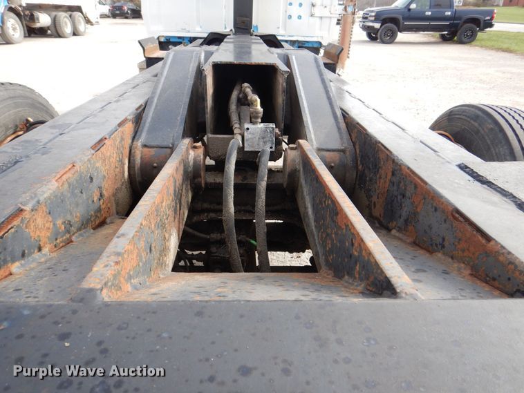 image for item MJ9842 1996 Ford L8000  hook lift truck