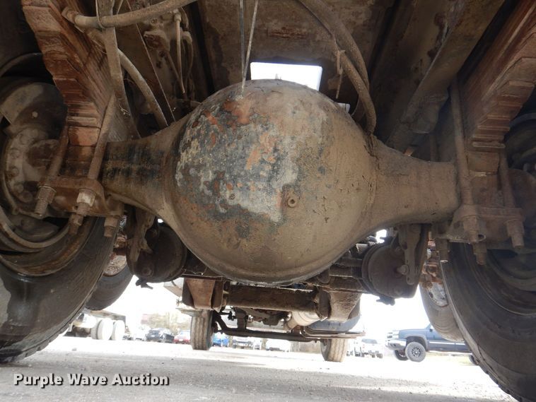 image for item MJ9842 1996 Ford L8000  hook lift truck