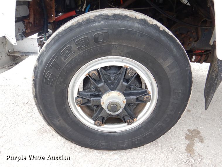 image for item MJ9842 1996 Ford L8000  hook lift truck