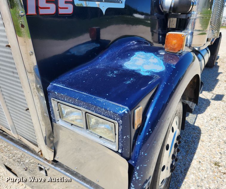 image for item MK9300 1984 Kenworth W900  semi truck