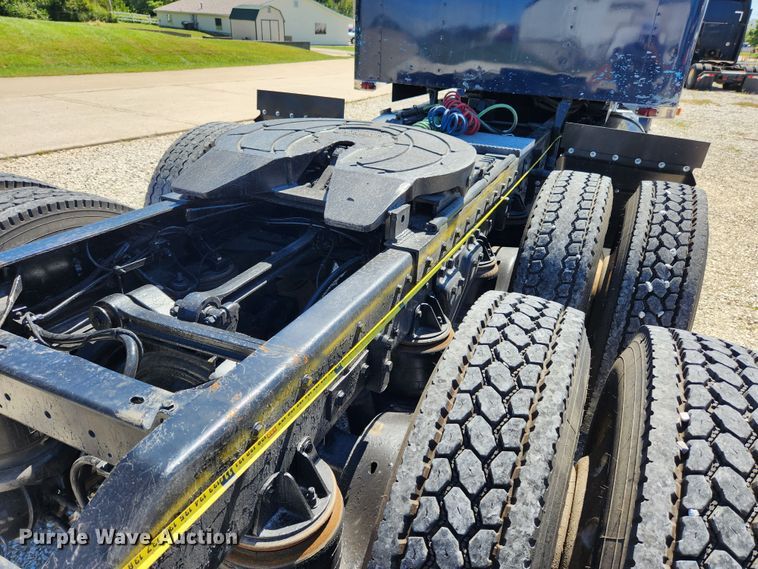 image for item MK9300 1984 Kenworth W900  semi truck