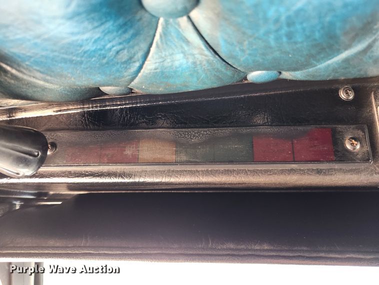 image for item MK9300 1984 Kenworth W900  semi truck