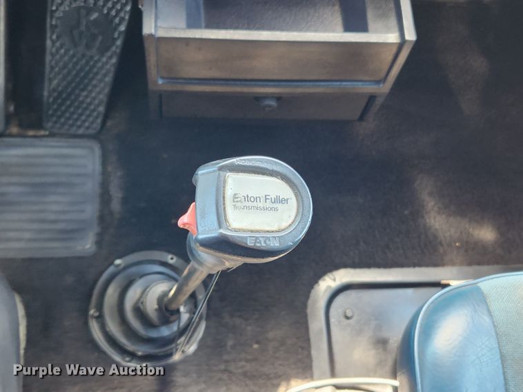 image for item MK9300 1984 Kenworth W900  semi truck