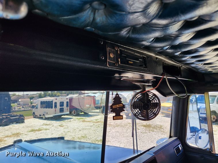 image for item MK9300 1984 Kenworth W900  semi truck