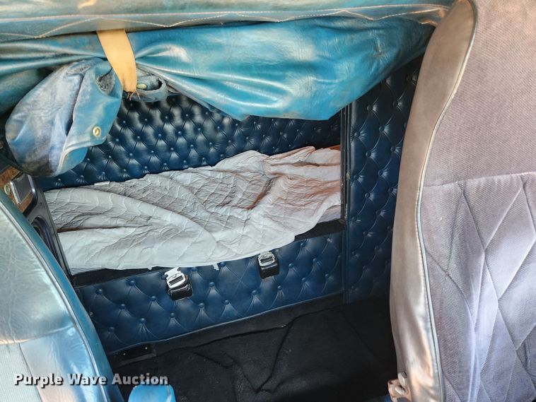 image for item MK9300 1984 Kenworth W900  semi truck