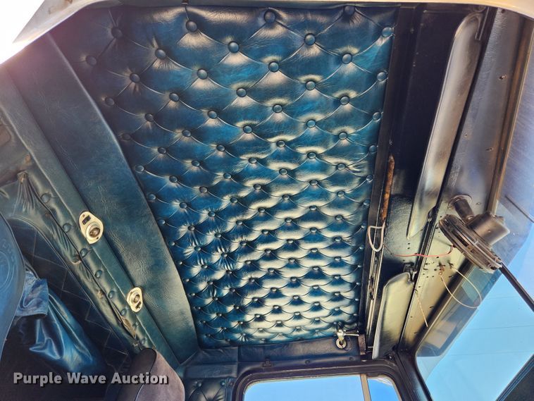 image for item MK9300 1984 Kenworth W900  semi truck