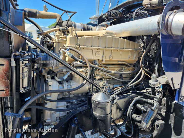 image for item MK9300 1984 Kenworth W900  semi truck