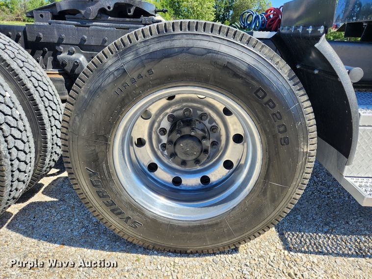 image for item MK9300 1984 Kenworth W900  semi truck