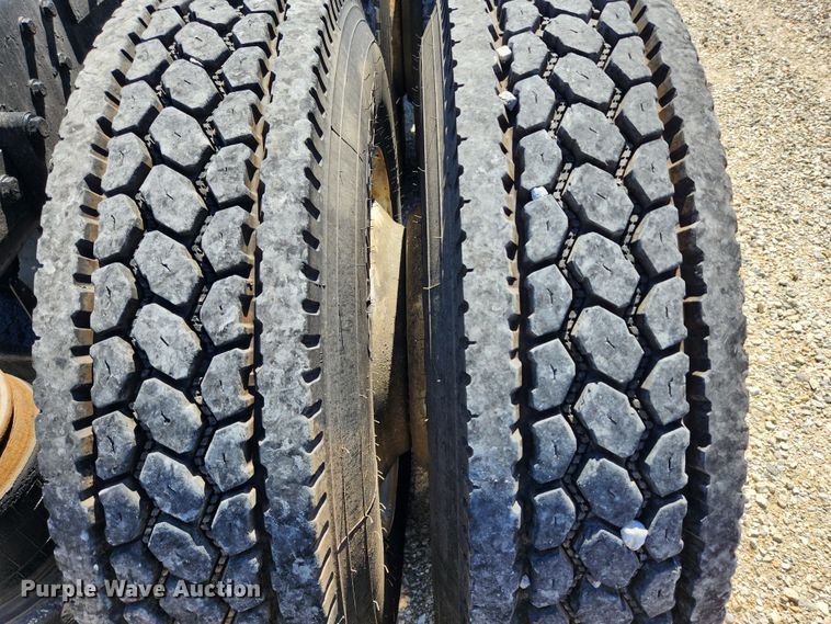 image for item MK9300 1984 Kenworth W900  semi truck