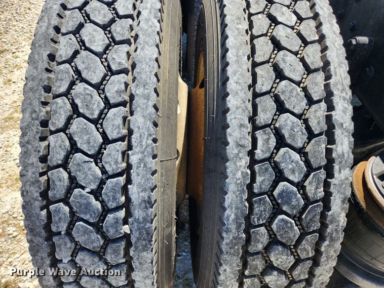 image for item MK9300 1984 Kenworth W900  semi truck