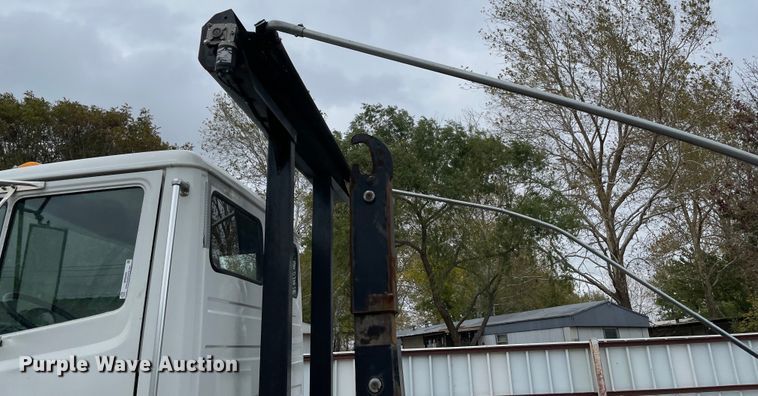 image for item MR9495 2003 Freightliner FL80  hook lift truck