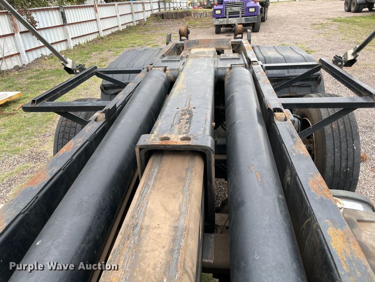 image for item MR9495 2003 Freightliner FL80  hook lift truck