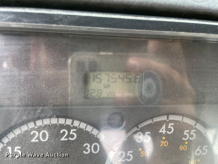 image for item MR9495 2003 Freightliner FL80  hook lift truck