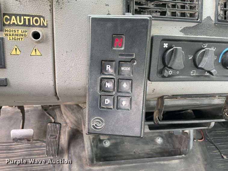 image for item MR9495 2003 Freightliner FL80  hook lift truck