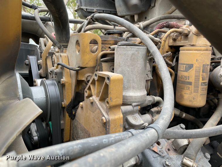 image for item MR9495 2003 Freightliner FL80  hook lift truck