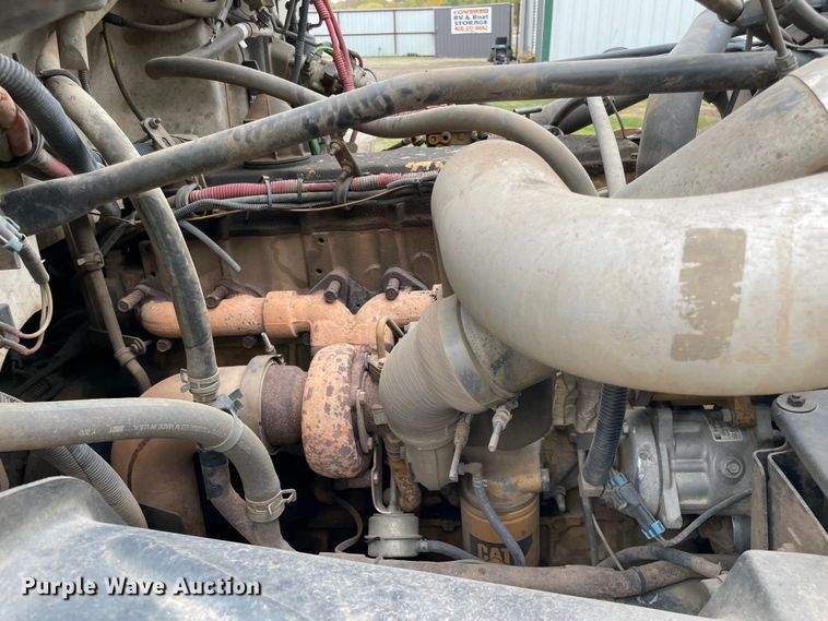 image for item MR9495 2003 Freightliner FL80  hook lift truck