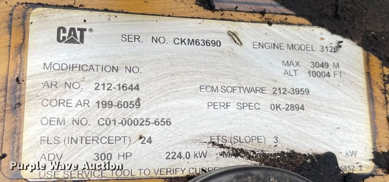 image for item MR9495 2003 Freightliner FL80  hook lift truck