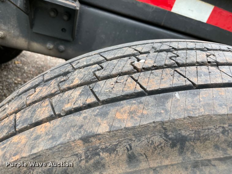 image for item MR9495 2003 Freightliner FL80  hook lift truck