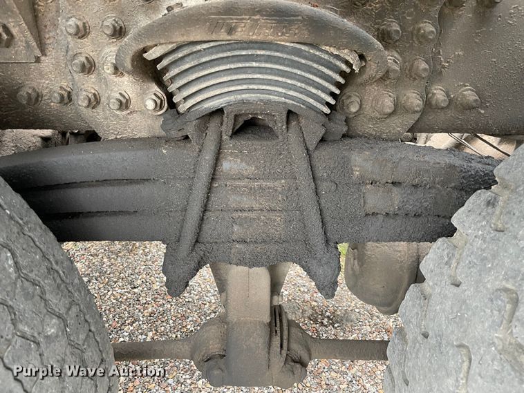 image for item MR9495 2003 Freightliner FL80  hook lift truck