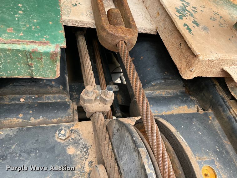 image for item MR9496 2003 Mack RD688S  roll-off container truck