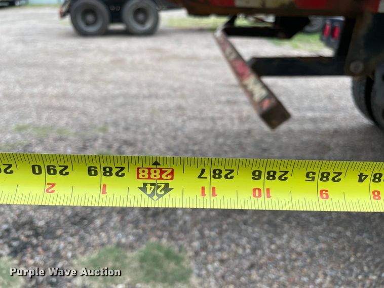 image for item MR9496 2003 Mack RD688S  roll-off container truck