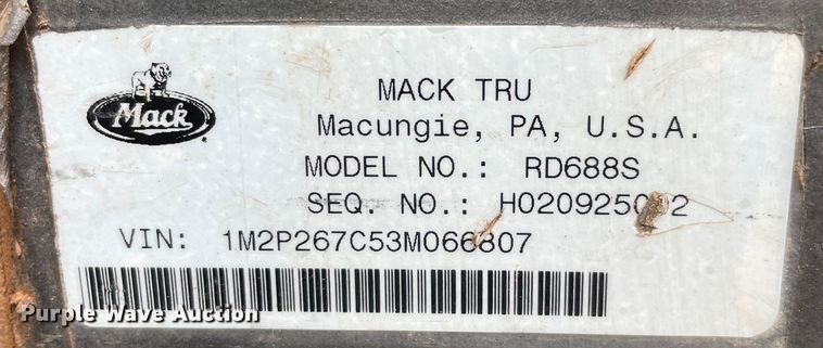 image for item MR9496 2003 Mack RD688S  roll-off container truck