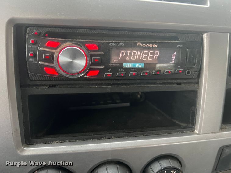 image for item MR9961 2012 UD Nissan UD2600  truck cab and chassis