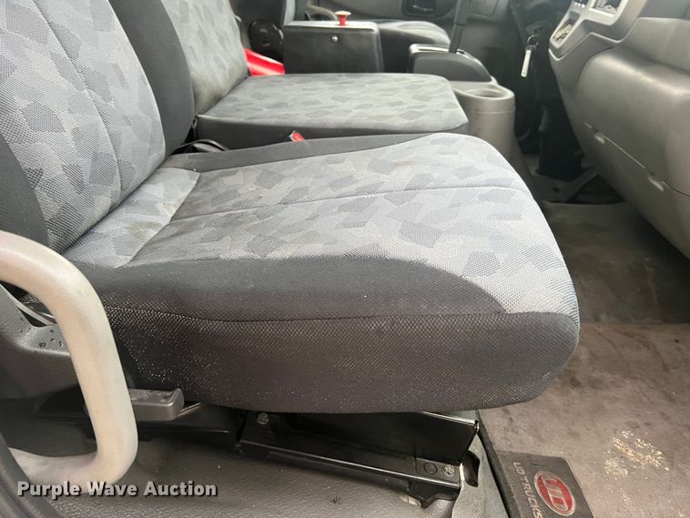 image for item MR9961 2012 UD Nissan UD2600  truck cab and chassis