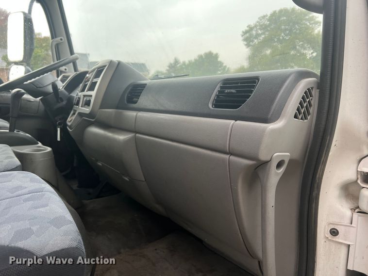 image for item MR9961 2012 UD Nissan UD2600  truck cab and chassis