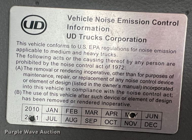 image for item MR9961 2012 UD Nissan UD2600  truck cab and chassis