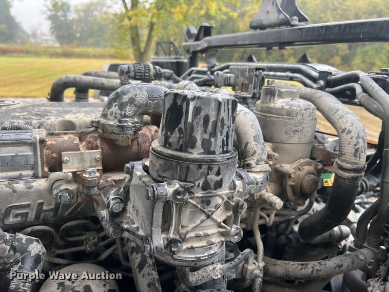 image for item MR9961 2012 UD Nissan UD2600  truck cab and chassis