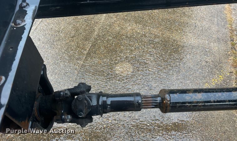 image for item MR9961 2012 UD Nissan UD2600  truck cab and chassis