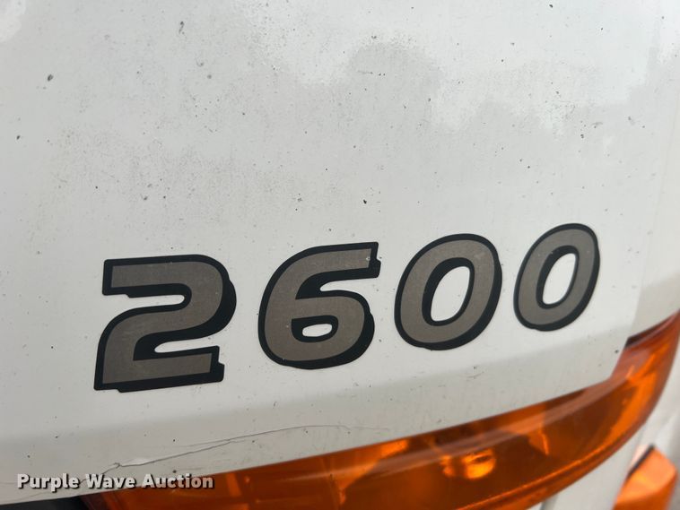 image for item MR9961 2012 UD Nissan UD2600  truck cab and chassis