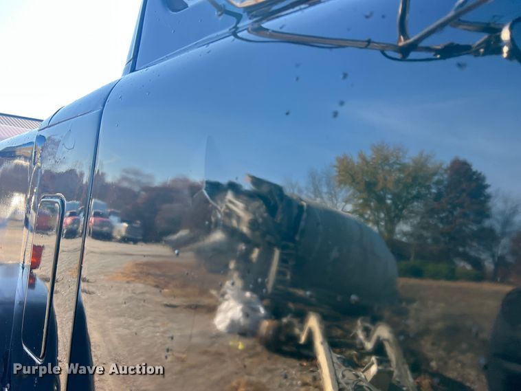 image for item MR9999 1984 Mack RWS788LST  semi truck