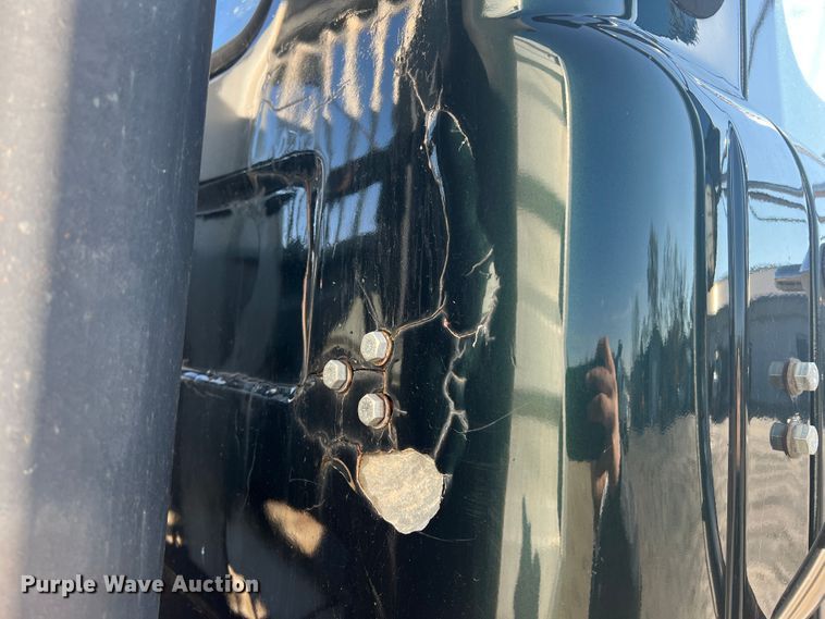 image for item MR9999 1984 Mack RWS788LST  semi truck