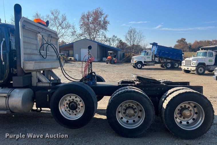 image for item MR9999 1984 Mack RWS788LST  semi truck