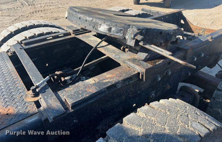 image for item MR9999 1984 Mack RWS788LST  semi truck