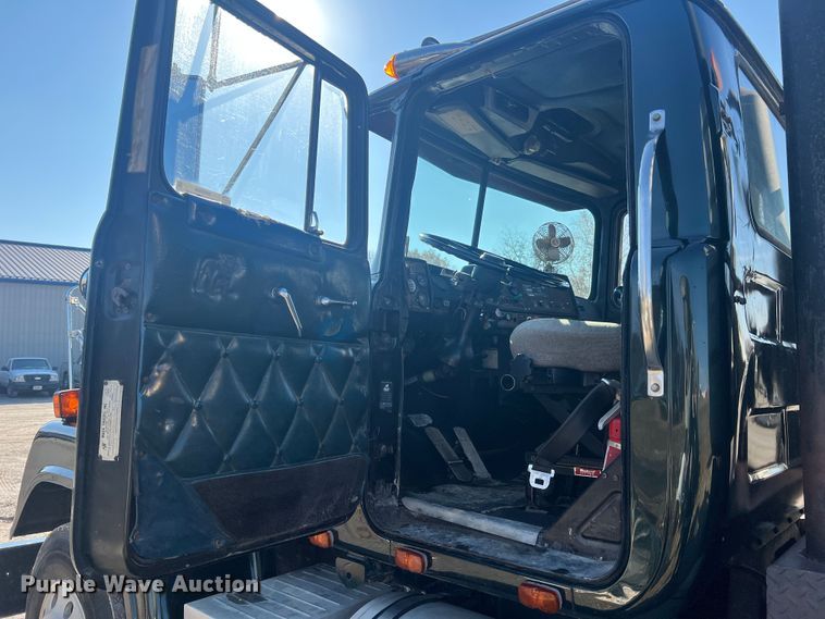 image for item MR9999 1984 Mack RWS788LST  semi truck