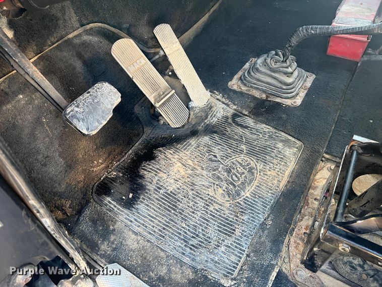 image for item MR9999 1984 Mack RWS788LST  semi truck