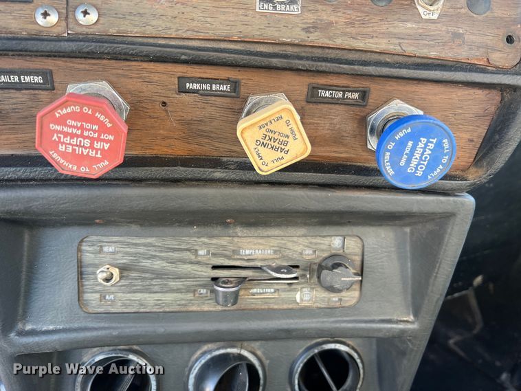 image for item MR9999 1984 Mack RWS788LST  semi truck