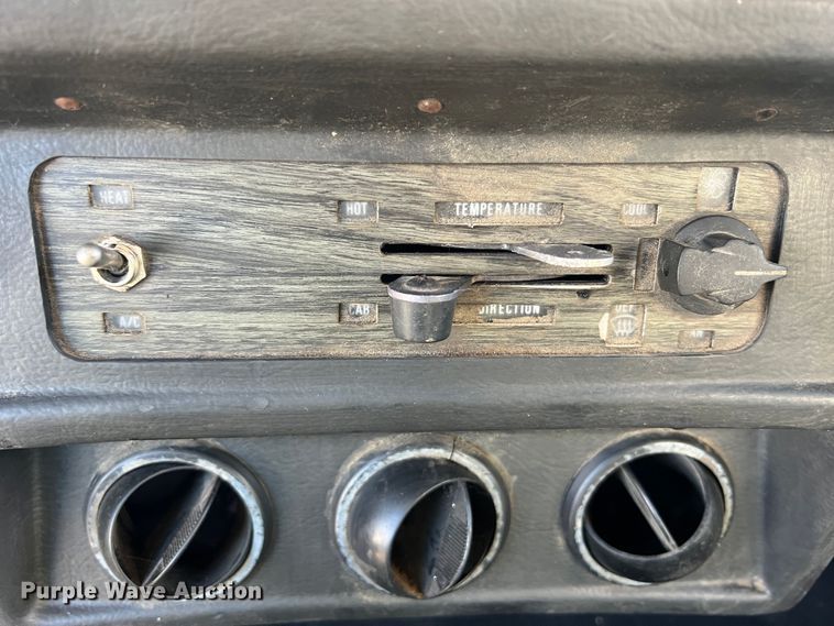 image for item MR9999 1984 Mack RWS788LST  semi truck