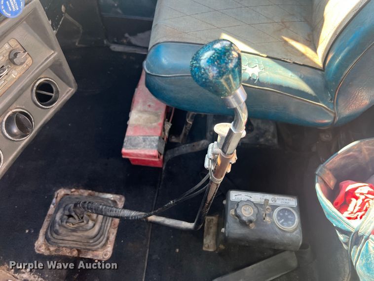 image for item MR9999 1984 Mack RWS788LST  semi truck