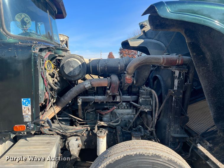 image for item MR9999 1984 Mack RWS788LST  semi truck