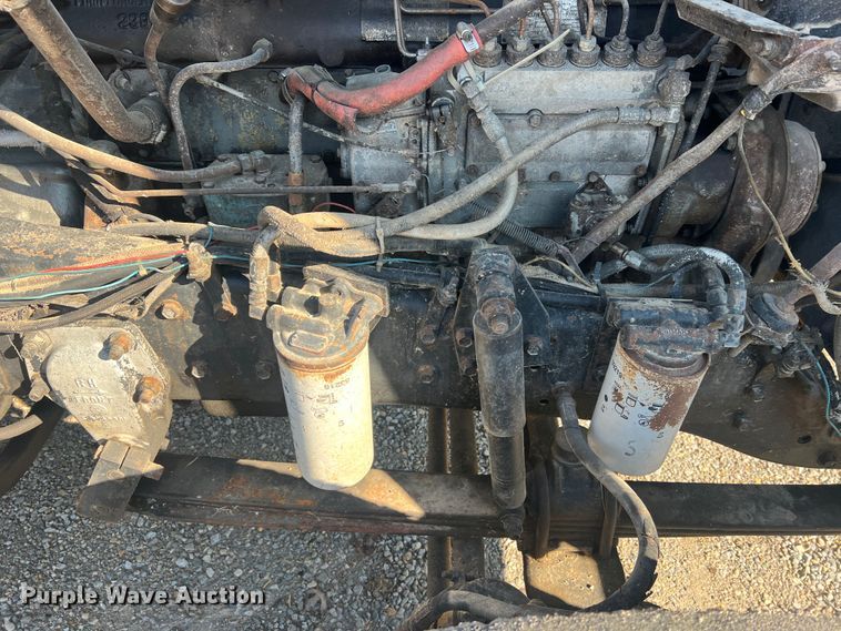 image for item MR9999 1984 Mack RWS788LST  semi truck