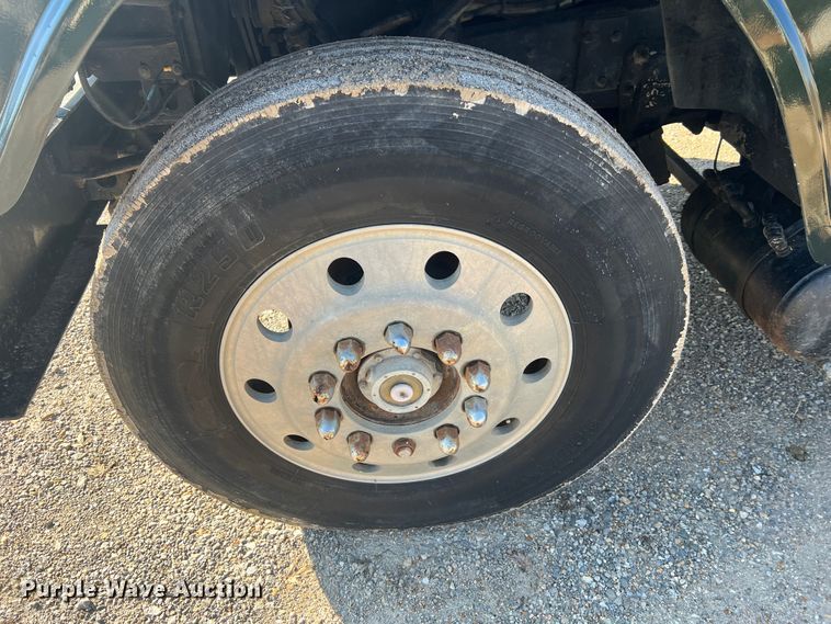 image for item MR9999 1984 Mack RWS788LST  semi truck